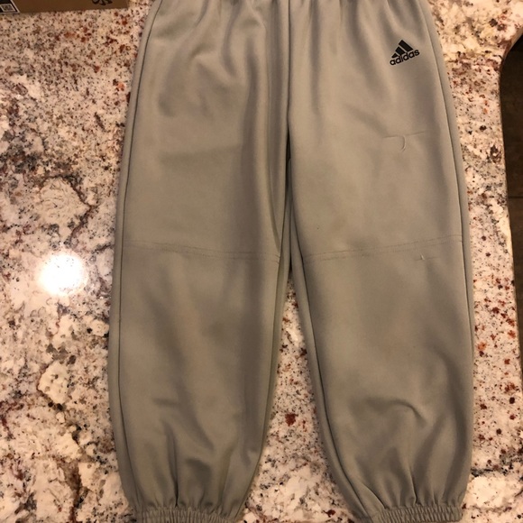 Boys baseball cleats and xs grey pant combo! - Picture 4 of 4